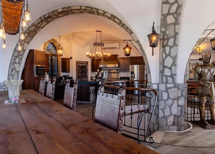 Castle With Rooftop Sea Views * Cabo San Lucas