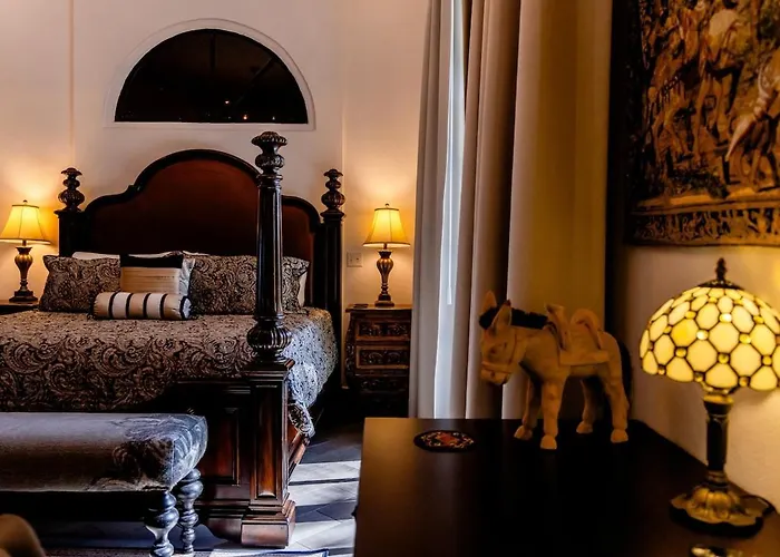 Castle With Rooftop Sea Views * Cabo San Lucas