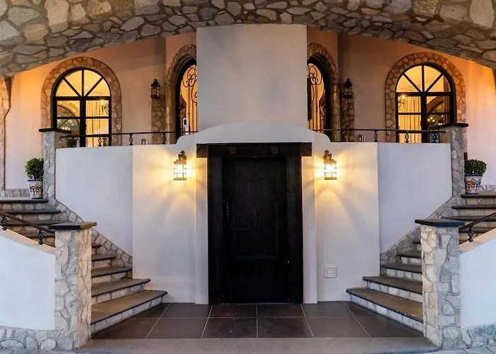 Castle With Rooftop Sea Views Villa *